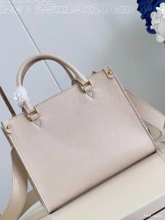 First bag ru Lock Go LOUIS & VUITTON 0530